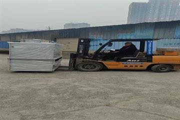 都江堰20T闭式冷却塔,水箱,水泵货拉拉送货现场